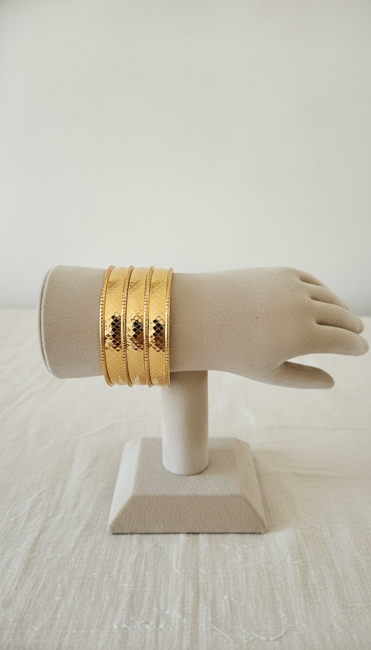 See waves Gold Plated Bracelet Set
