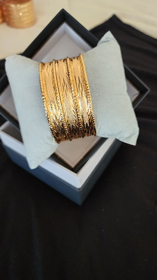 Goldora Modern Bracelet Set